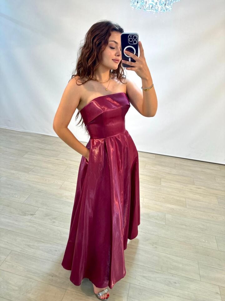 Stella Hologram Saten Straplez Bordo Renk Bilek Boy Abiye Elbise