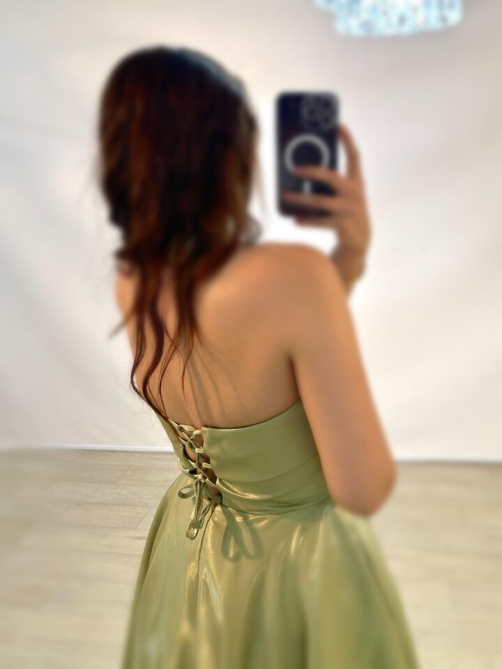 Stella Hologram Saten Straplez Fıstık Yeşili Renk Abiye Elbise 36