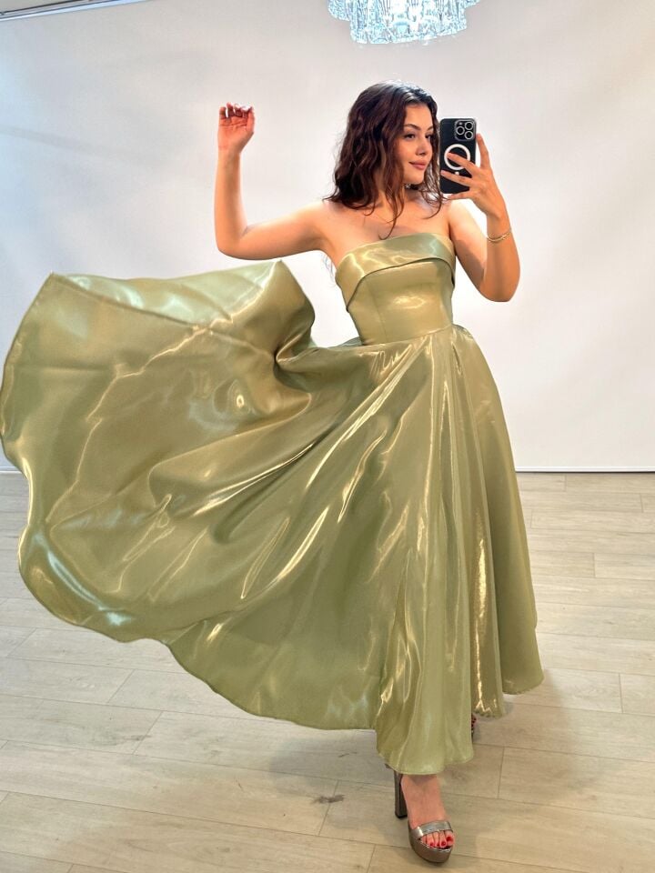 Stella Hologram Saten Straplez Fıstık Yeşili Renk Abiye Elbise 36