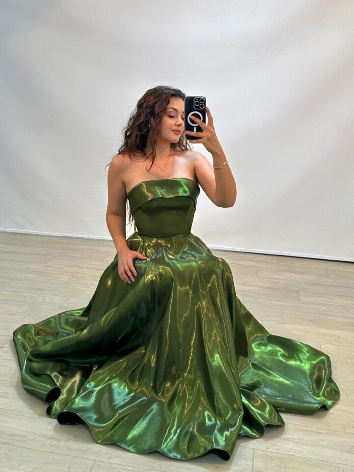 Stella Hologram Saten Straplez Koyu Yeşil Renk Abiye Elbis 36
