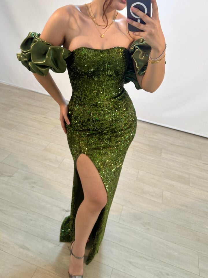 Azur Saten Kollu Full Payetli Yırtmaçlı Yeşil Renkli Abiye Elbise 36