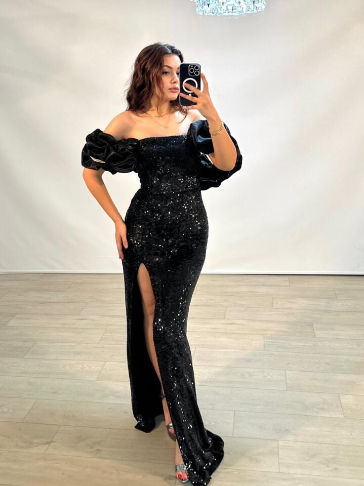 Azur Saten Kollu Full Payetli Yırtmaçlı Siyah Renkli Abiye Elbise 40