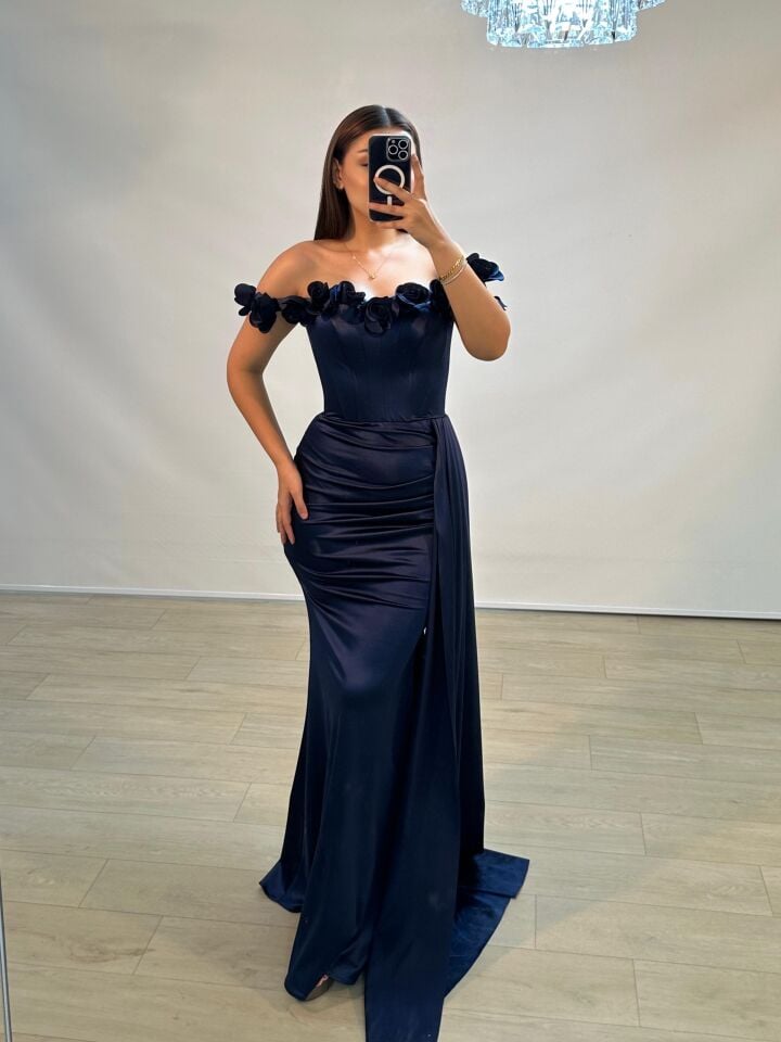 Daisy Çiçek Detaylı Saten Korseli Lacivert Balık Model Abiye Elbise