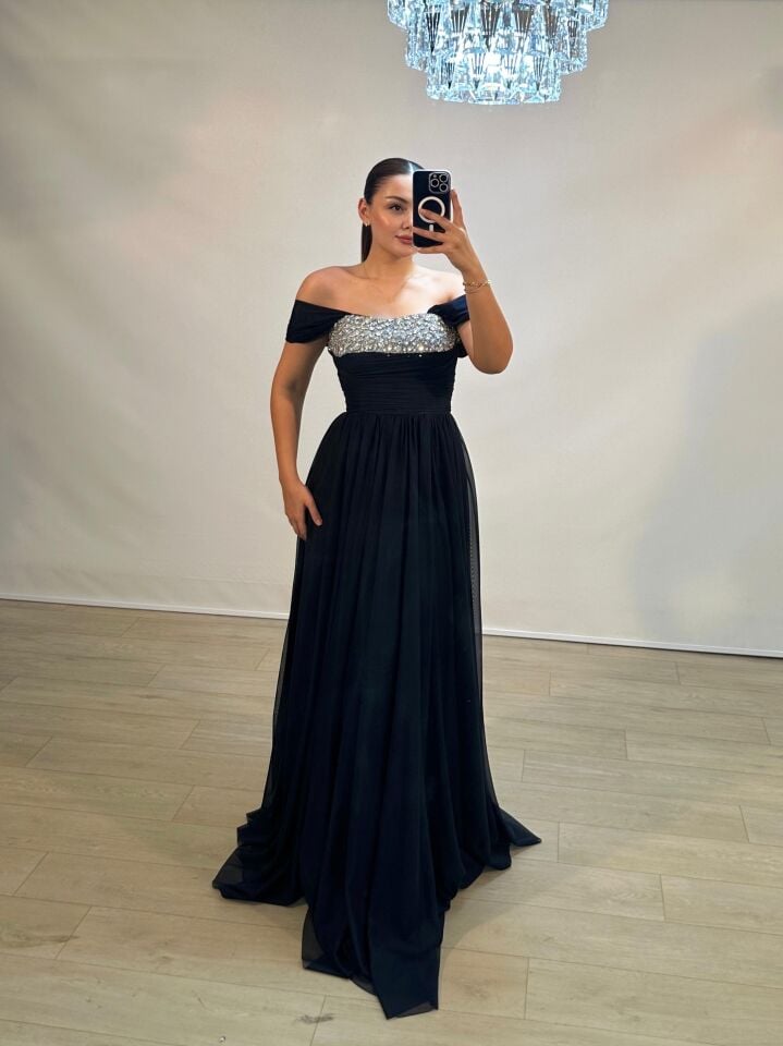 Glorya Göğsü Taş İşlemeli Şifon Kumaşlı Yırtmaçlı Lacivert Abiye Elbise 36