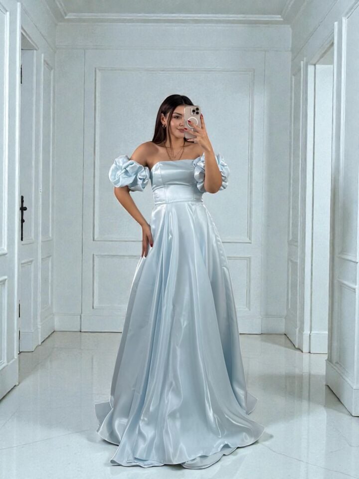 Nora Balon Kollu Parlak Saten Yırtmaçlı Bebe Mavi Abiye Elbise 42