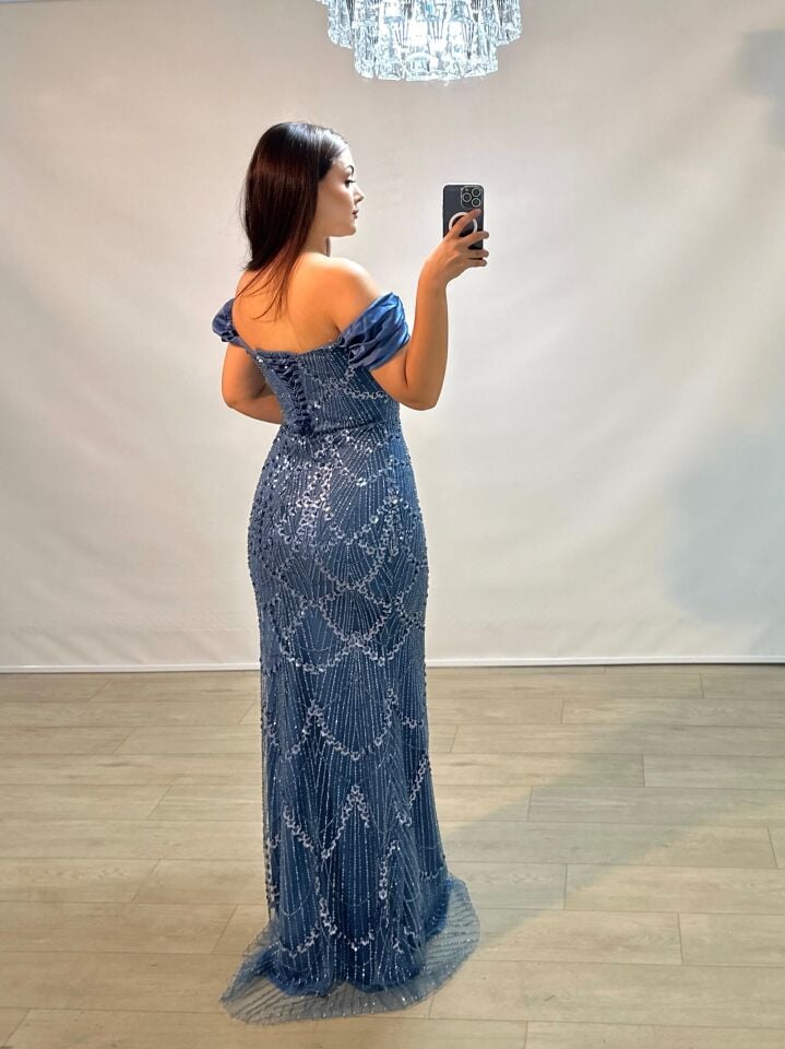 Divor Boncuk Ve Payet İşlemeli Saten Düşük Kollu İndigo Mavi Abiye Elbise