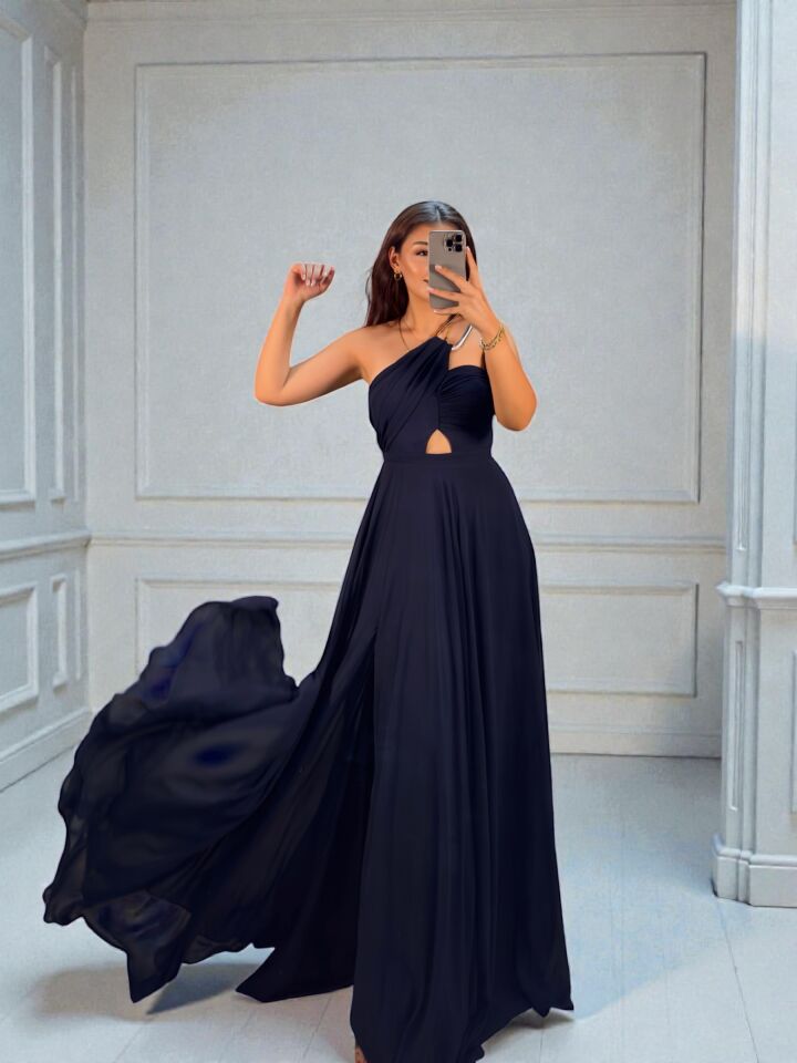 Alya Gold Tokalı Şifon Yırtmaçlı Lacivert Abiye Elbise 44