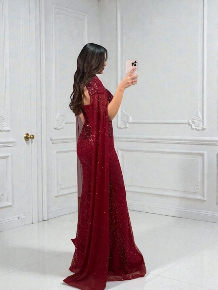 Valentina Boncuk Payet İşlemeli Pelerinli Bordo Tasarım Abiye Elbise 44