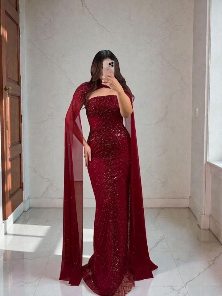 Valentina Boncuk Payet İşlemeli Pelerinli Bordo Tasarım Abiye Elbise 38
