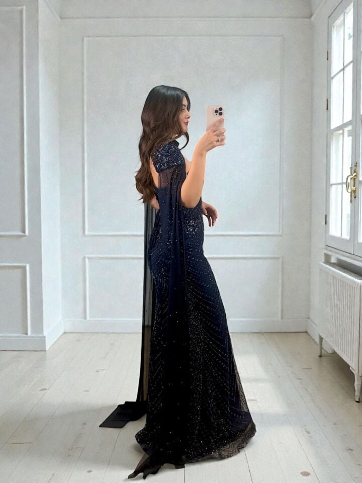 Valentina  Boncuk Payet İşlemeli Pelerinli Lacivert Tasarım Abiye Elbise 38