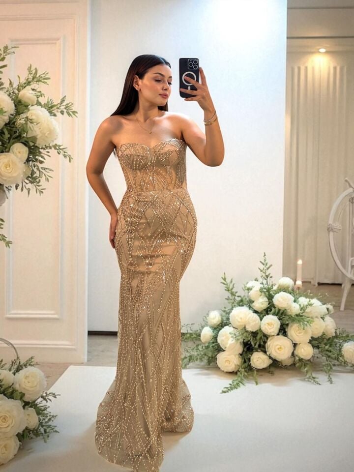 Calis Straplez Transparan Korse Detaylı Gold Renk Balık Model Elbise