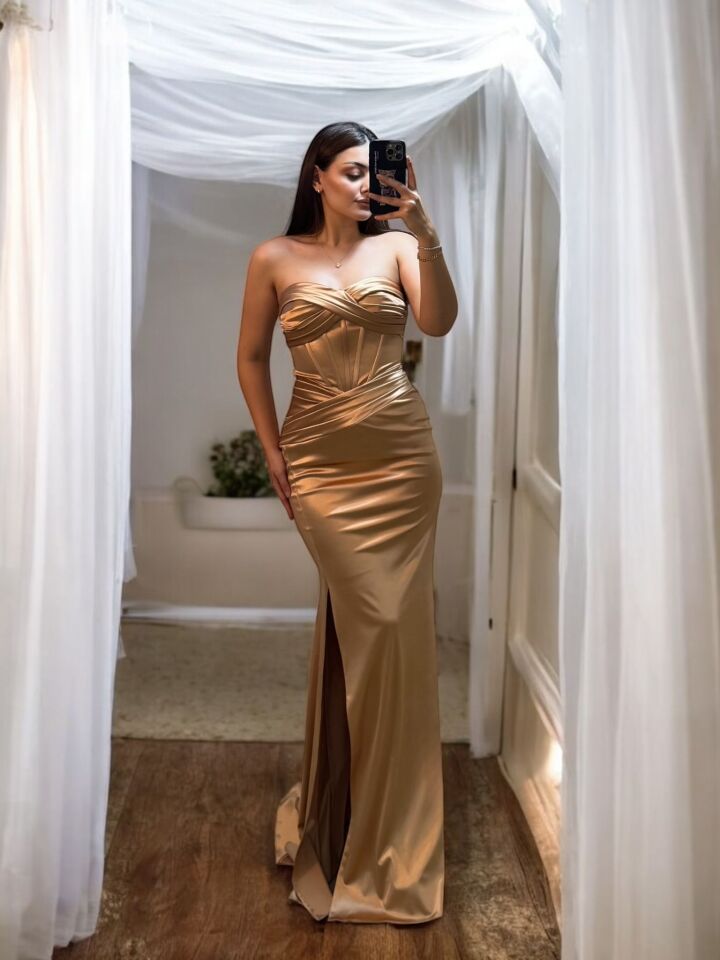Aura Korseli Balık Model Saten Straplez Gold Renk Abiye Elbise