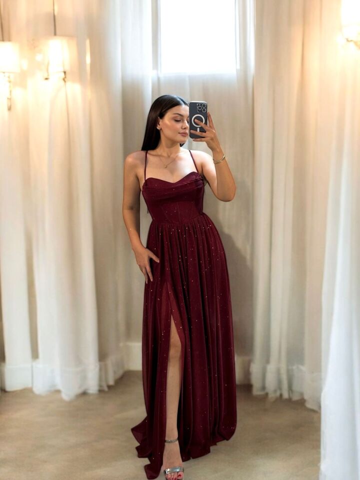 Elsa Simli Tülden Korse Detaylı Bordo Abiye Elbise