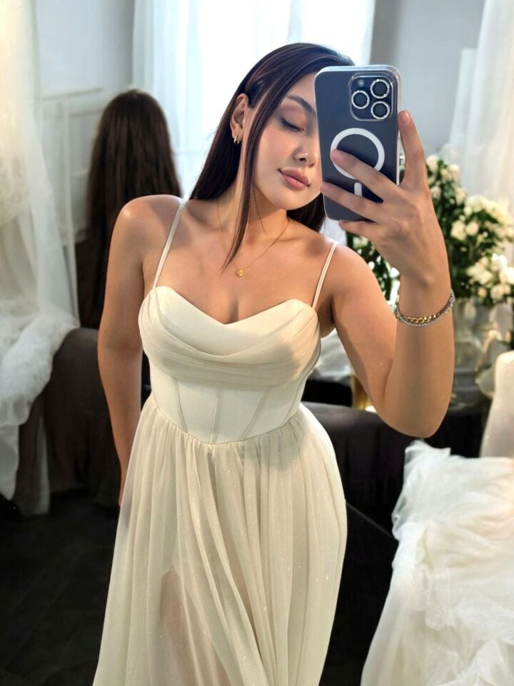 Elsa Simli Tülden Korse Detaylı Ekru Abiye Elbise 40