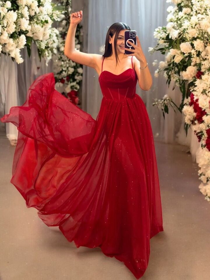 Elsa Simli Tülden Korse Detaylı Kırmızı Abiye Elbise 38