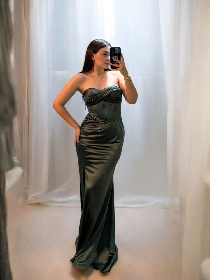 Aura Korseli Balık Model Saten Straplez Yeşil Renk Abiye Elbise 38