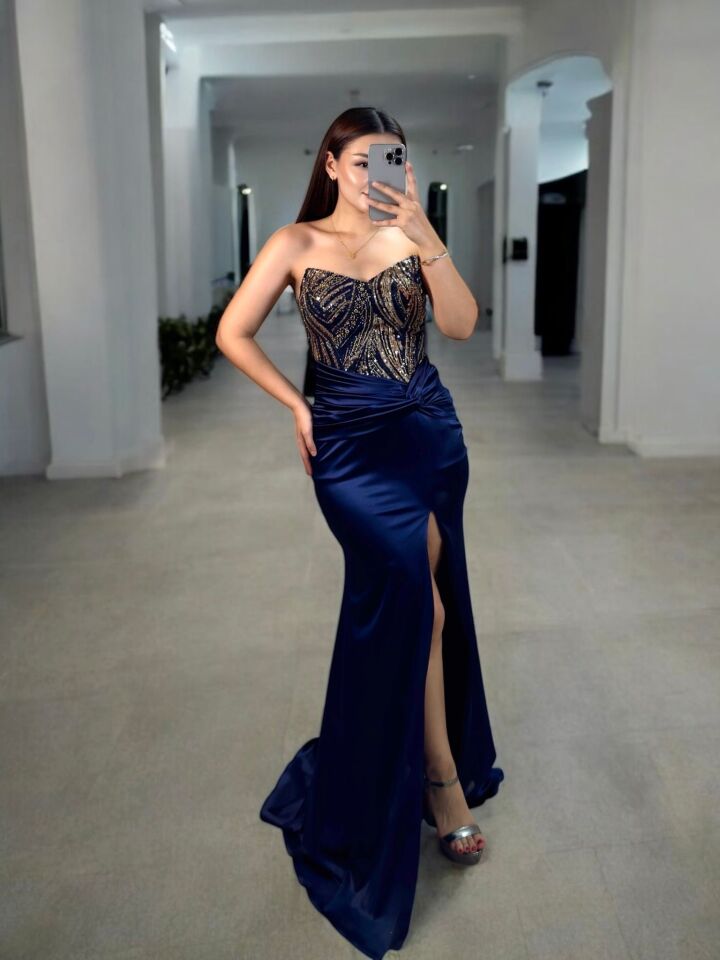 Safir Göğsü Payet İşlemeli Beli Düğüm Detaylı Lacivert Renk Saten Abiye Elbise 50