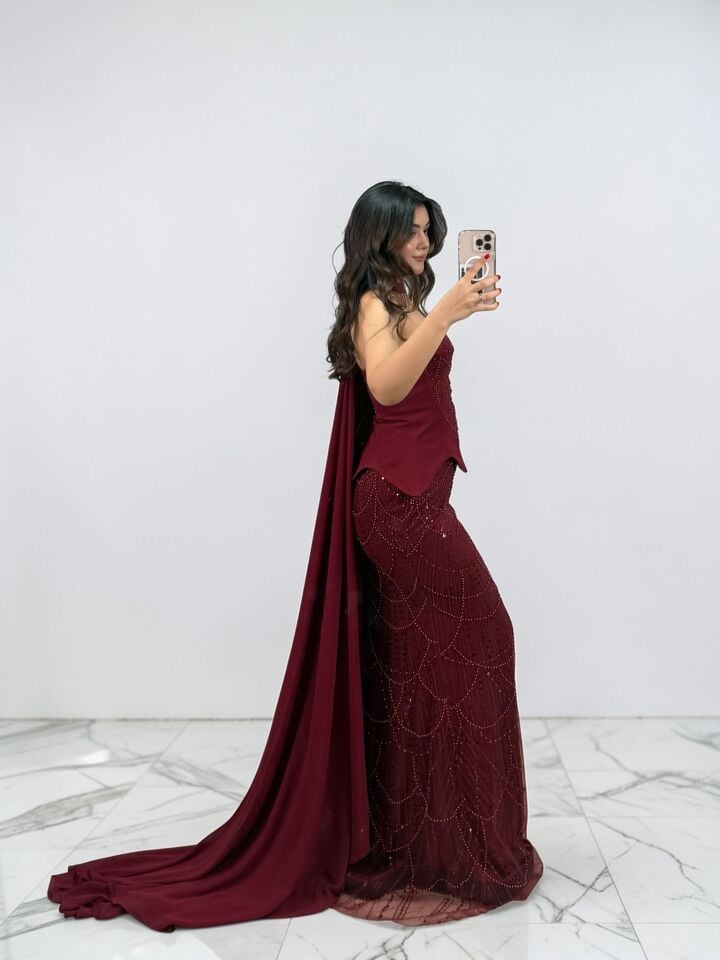 Milas Pelerinli Korse Ve İşleme Detaylı Balık Kesim Bordo Abiye Elbise 42