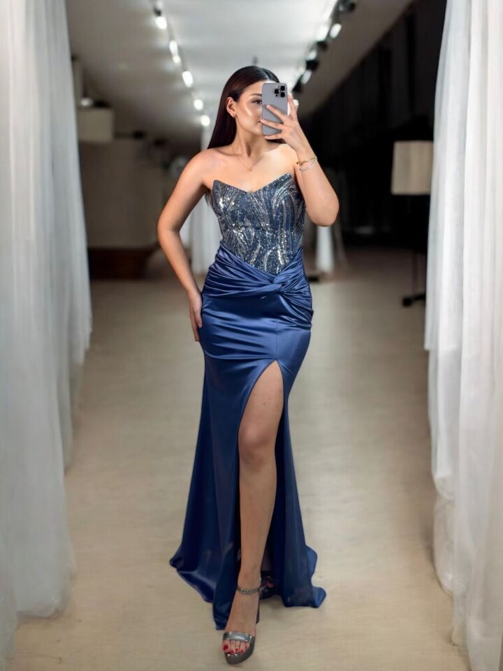 Safir Göğsü Payet İşlemeli Beli Düğüm Detaylı İndigo Renk Saten Abiye Elbise 36