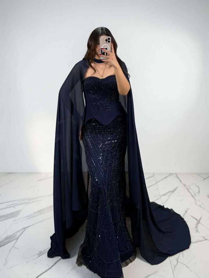 Milas Pelerinli Korse Ve İşleme Detaylı Balık Kesim Lacivert Abiye Elbise 42