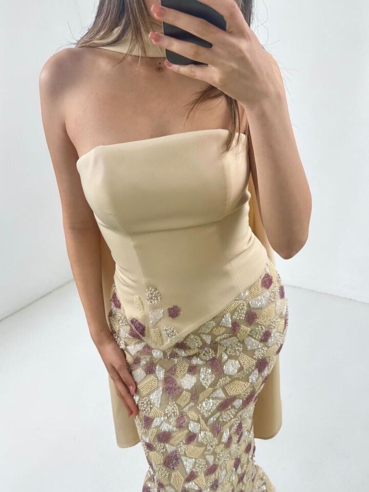 Lavin Fularlı Straplez Korseli Bej Renk Boncuk İşlemeli Balık Kesim Abiye Elbise 38