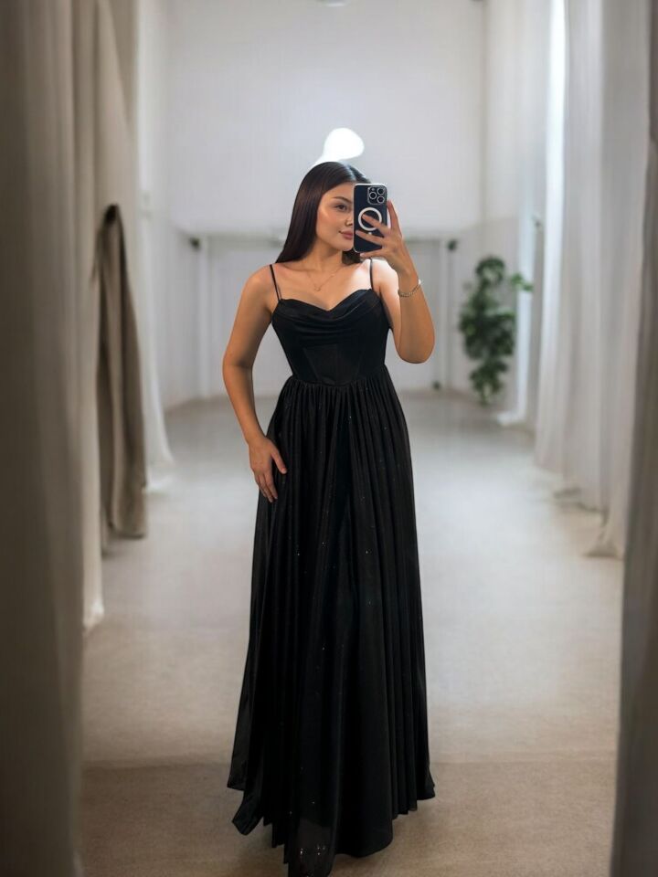 Elsa Simli Tülden Korse Detaylı Siyah Abiye Elbise 36