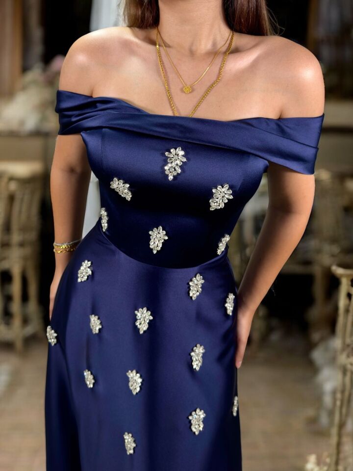 Madonna Zirkon Taşlı Saten Lacivert Renk Abiye Elbise 50