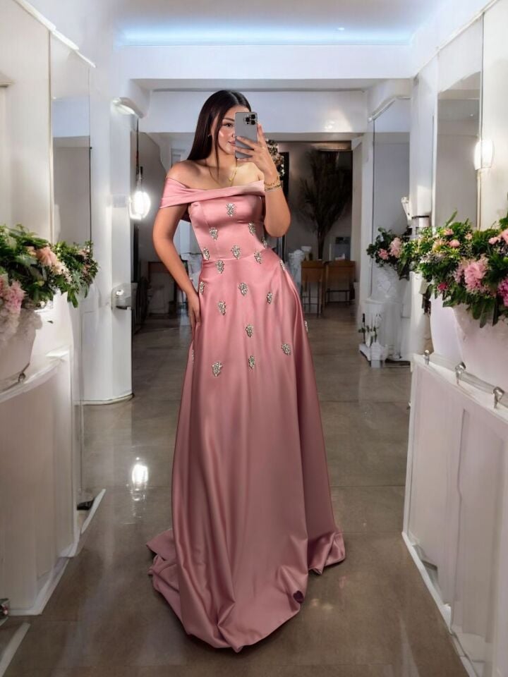 Madonna Zirkon Taşlı Saten Pembe Renk Abiye Elbise 36