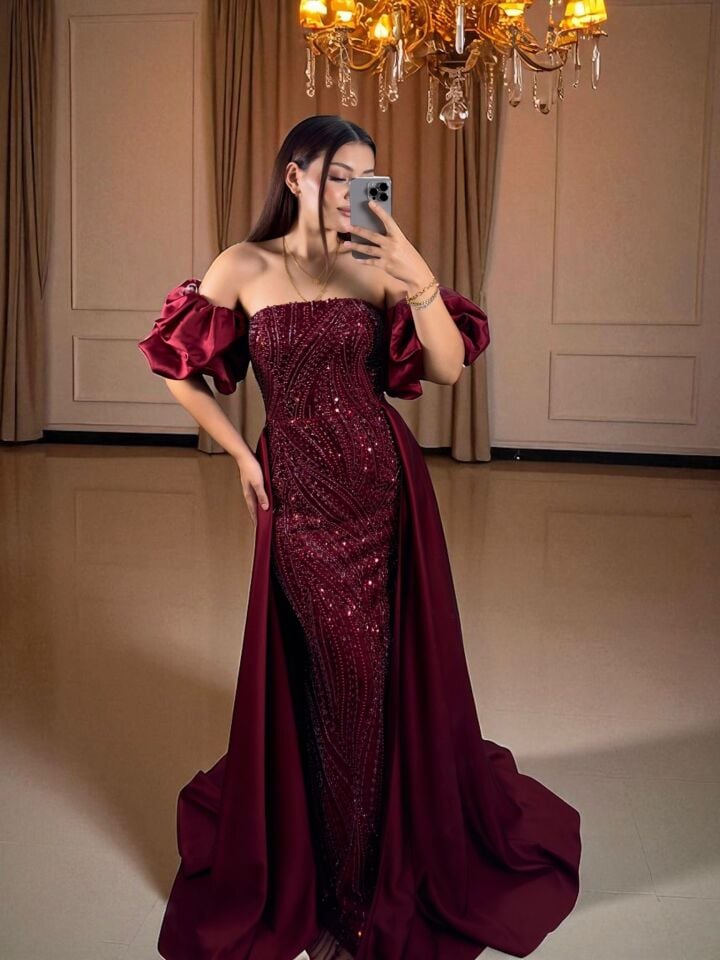 Diva Tasarım Payet Ve Boncuk İşlemeli Pelerinli Bordo Abiye Elbise 44