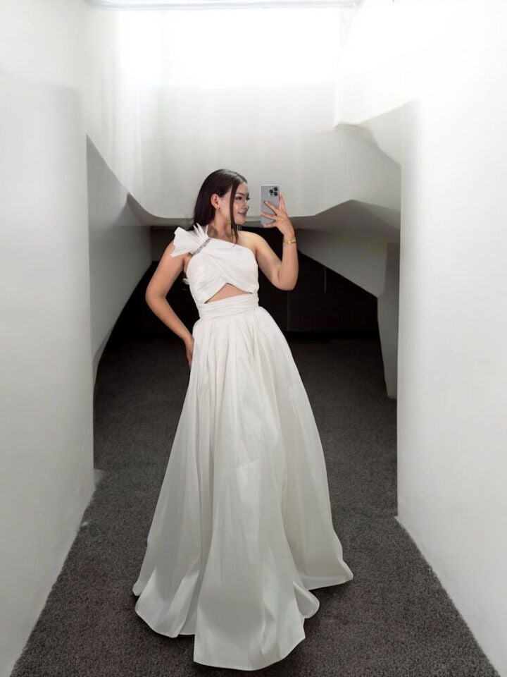 Royal Tek Omuz Tafta Saten Beyaz Abiye Elbise 42