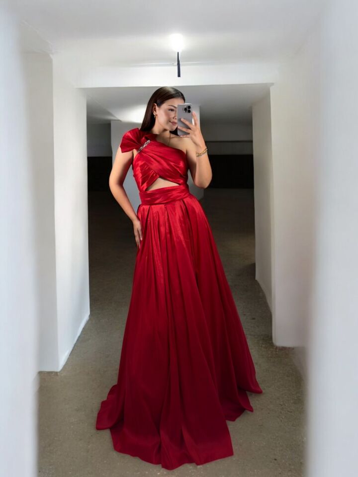 Royal Tek Omuz Tafta Saten Kırmızı Abiye Elbise 36