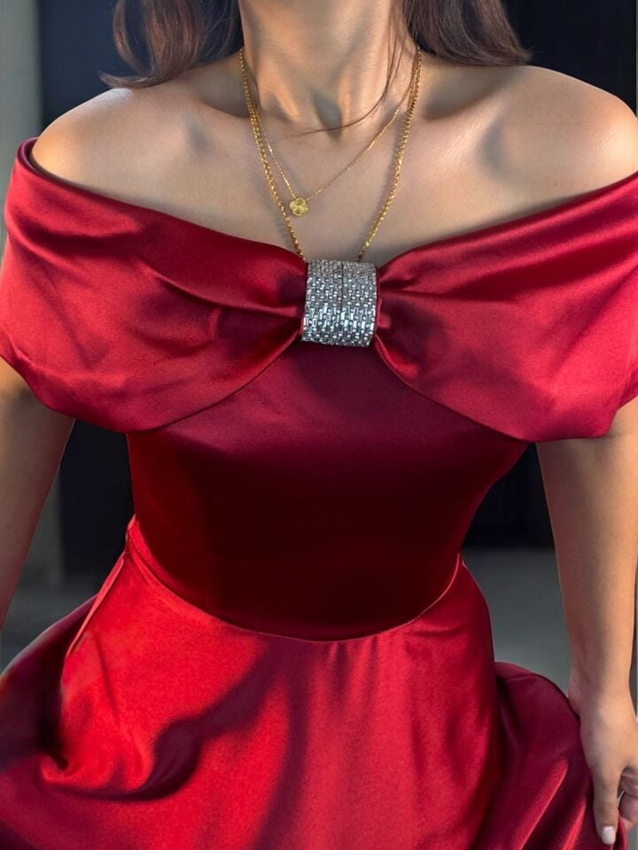 Madonna Yaka Bella Bordo Abiye Elbise