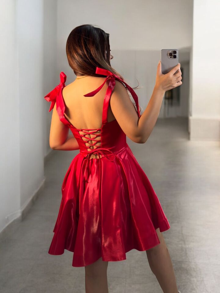 Candy Kısa Hologram Saten Kırmızı Abiye Elbise 40