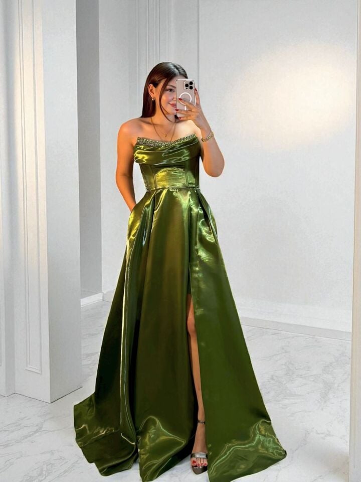 Rozel Göğsü Taşlı Parlak Saten Cepli Yeşil  Abiye Elbise 36