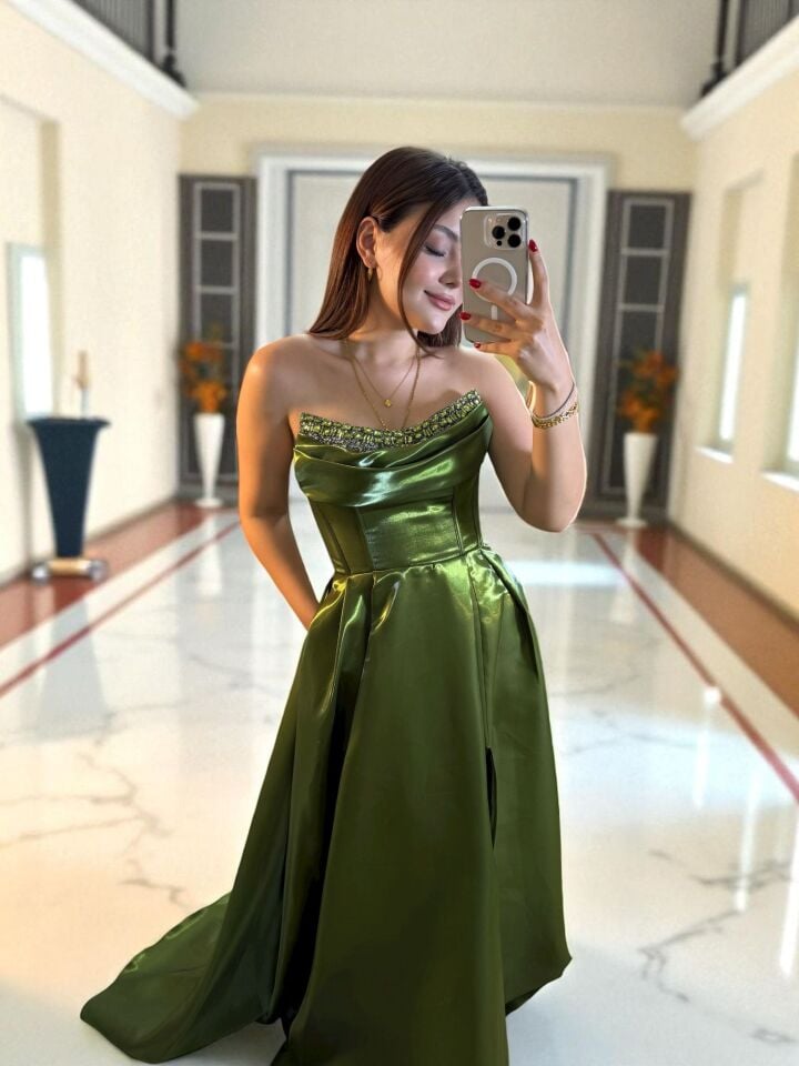 Rozel Göğsü Taşlı Parlak Saten Cepli Yeşil  Abiye Elbise 36