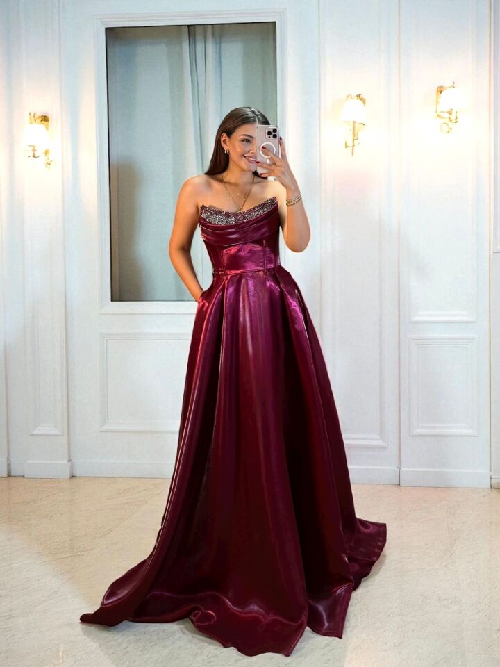 Rozel Göğsü Taşlı Parlak Saten Cepli Bordo Abiye Elbise 36