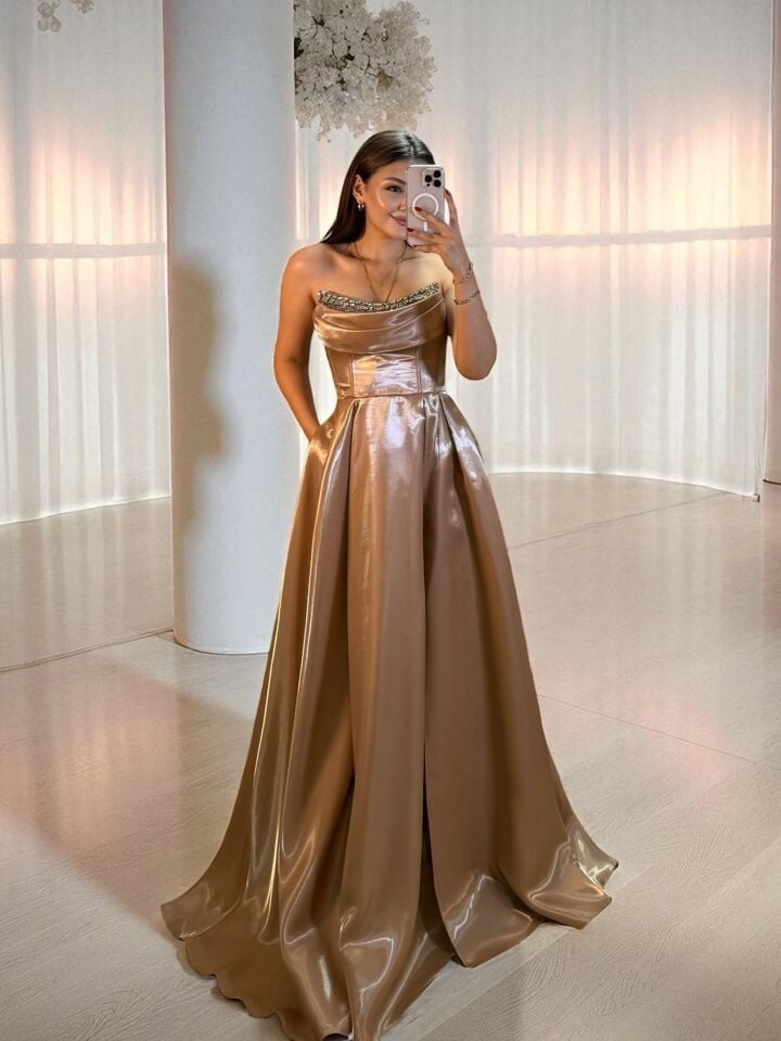 Rozel Göğsü Taşlı Parlak Saten Cepli Vizon Abiye Elbise 40