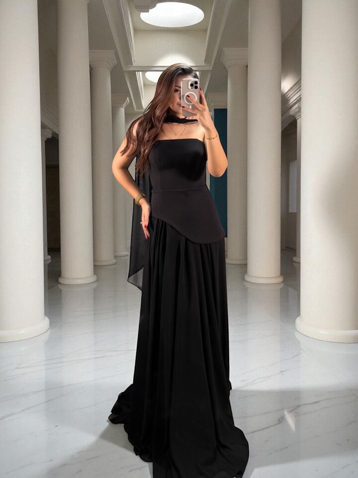 Oriva Korseli Şifon Fular Detaylı Siyah Abiye Elbise 42