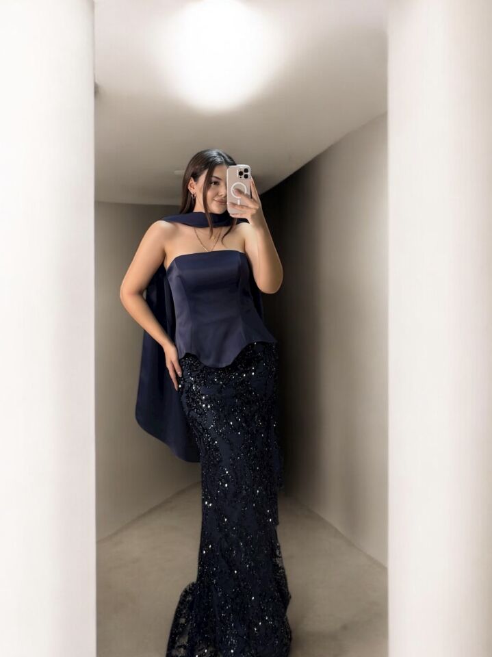 İrina Fular Ve Eldiven Detaylı Dantel Üzeri Payet İşlemeli Korseli Lacivert Abiye Elbise 40