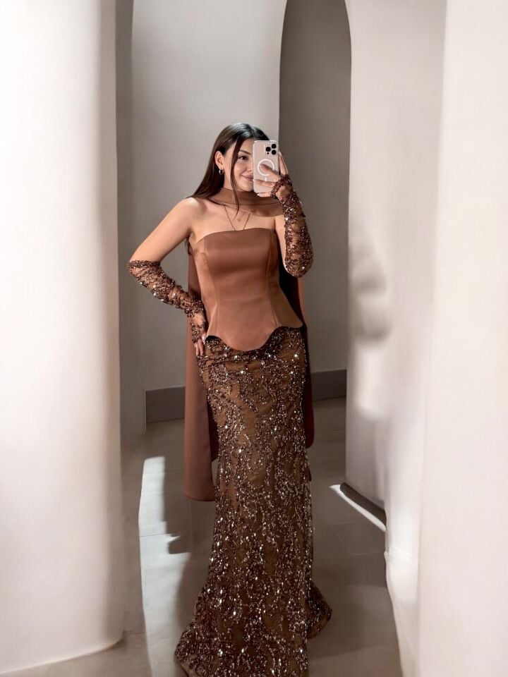 İrina Fular Ve Eldiven Detaylı Dantel Üzeri Payet İşlemeli Korseli Kahve Abiye Elbise 36