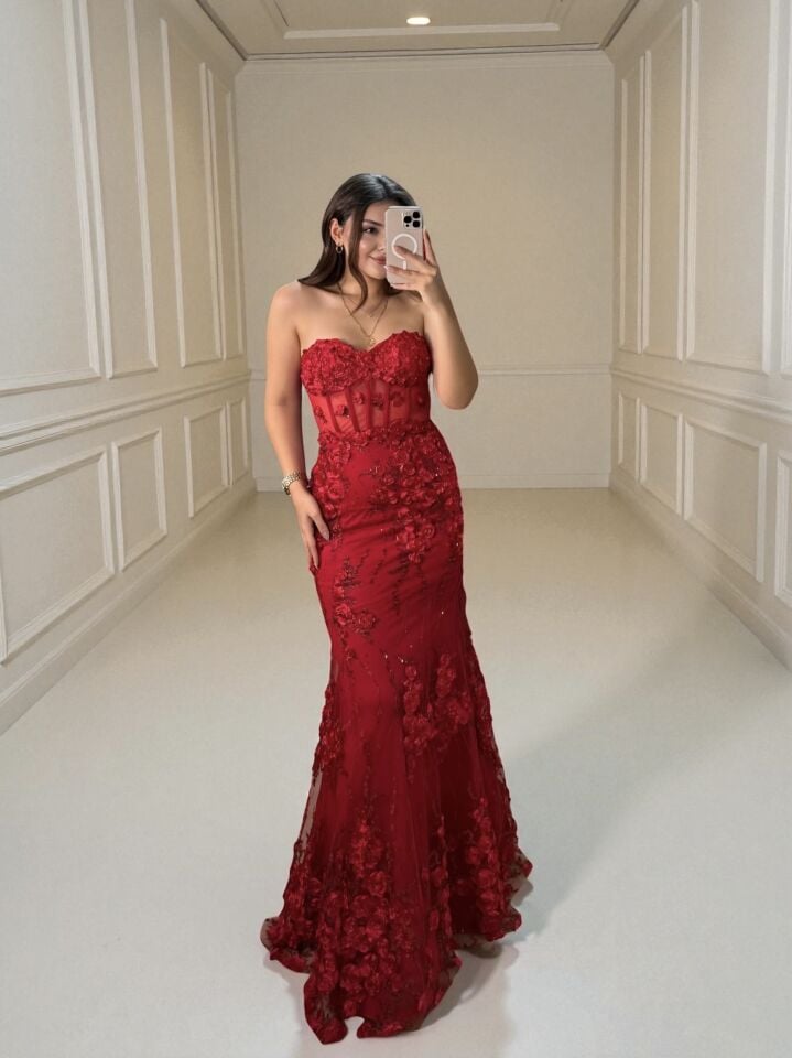 Flora Üç Boyutlu Çiçek İşlemeli Balık Kesim Kırmızı Abiye Elbise 38