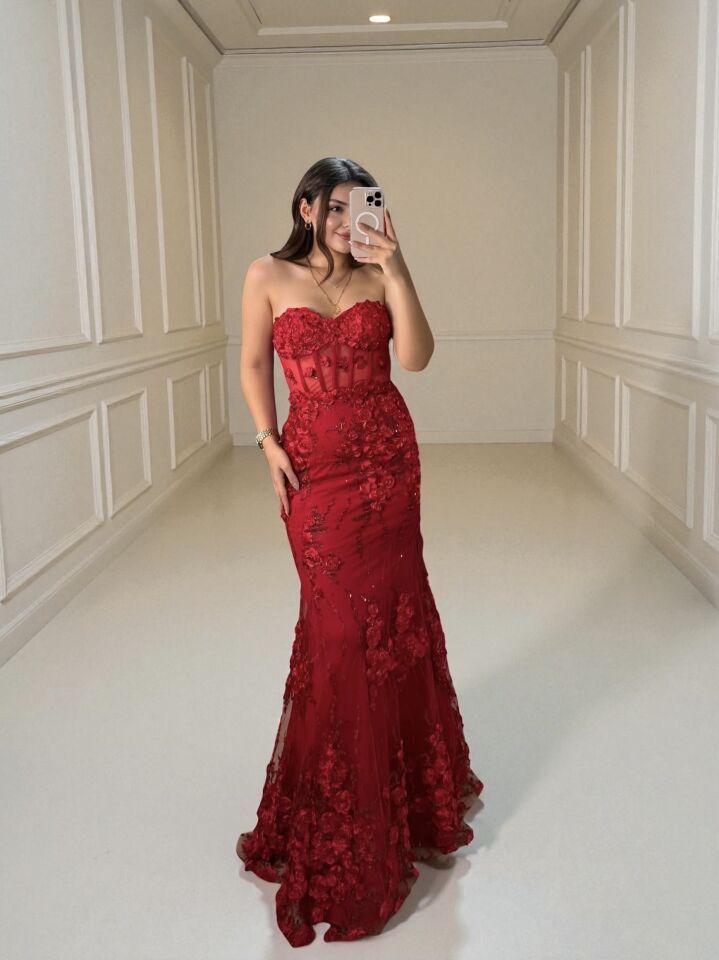 Flora Üç Boyutlu Çiçek İşlemeli Balık Kesim Kırmızı Abiye Elbise 42