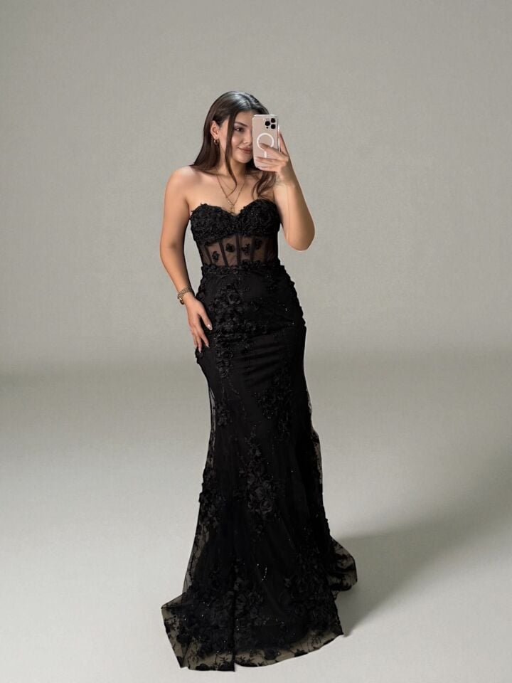 Flora Üç Boyutlu Çiçek İşlemeli Balık Kesim Siyah Abiye Elbise 42